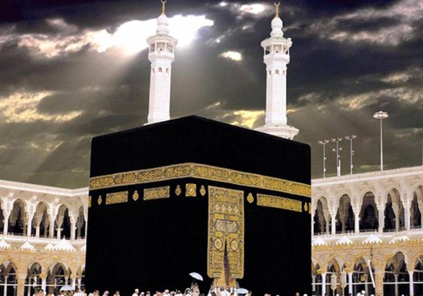 الدعاء عند الملتزم للنساء
