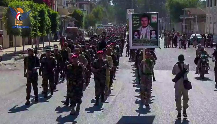 عرض عسكري الثورة10