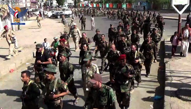 عرض عسكري الثورة2