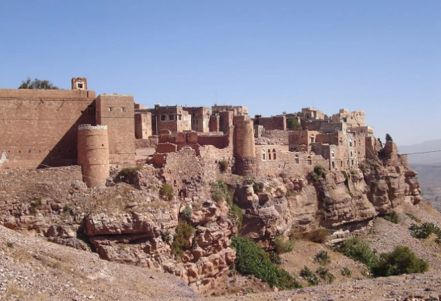 ألبوم صور لجانب من حصون وقلاع محافظة المحويت التاريخية والأثرية